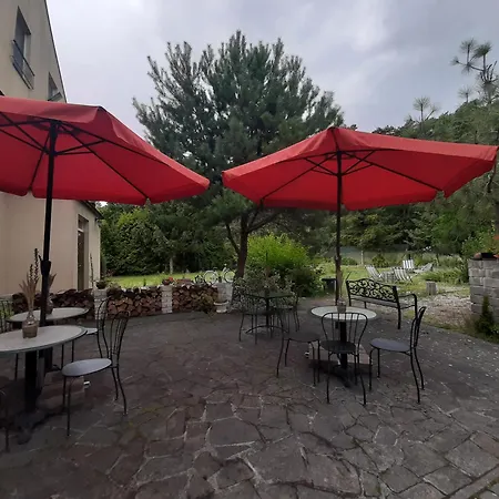 Dworek Bursztynowe Piaski Bed & Breakfast