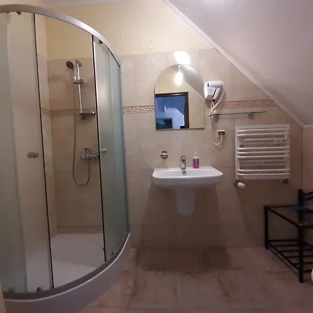 Dworek Bursztynowe Piaski Bed & Breakfast 3*