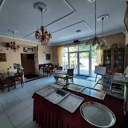 Dworek Bursztynowe Piaski 3*