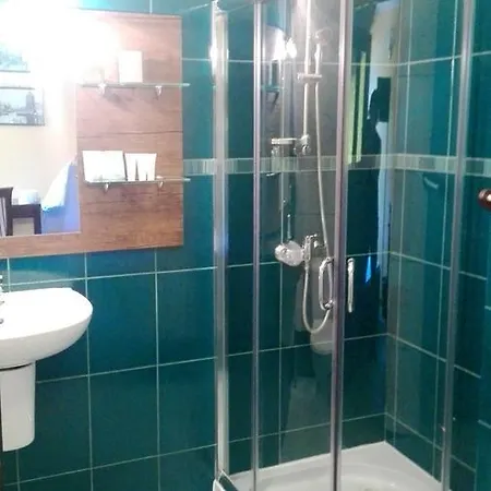 Bed & Breakfast Dworek Bursztynowe Piaski 4*