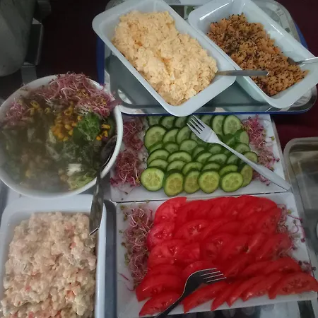 Dworek Bursztynowe Piaski Oda ve Kahvaltı