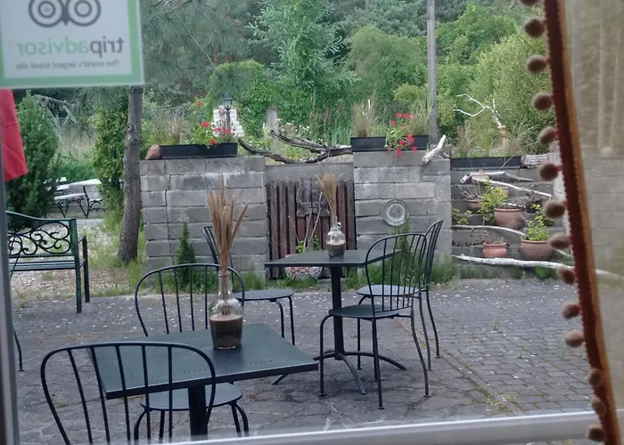 Bed & Breakfast Dworek Bursztynowe Piaski 4*