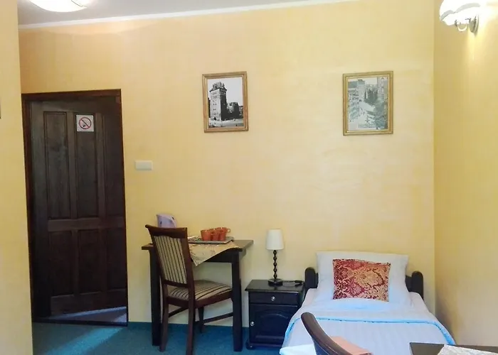 Dworek Bursztynowe Piaski Bed & Breakfast